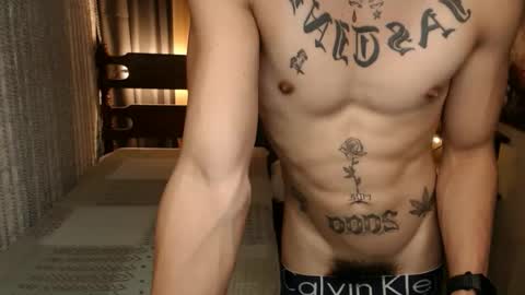 justine_hunk online show from 19, 2, 2025