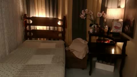 justine_hunk online show from 1, 3, 2026