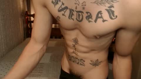 justine_hunk online show from 17, 3, 2026