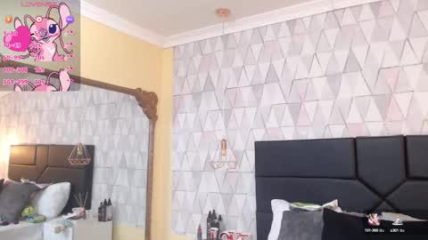 Justine online show from 19, 2, 2025