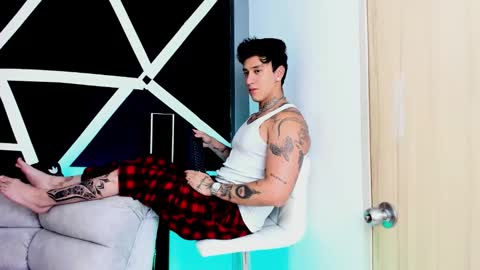 Snapshot of justinfuller_31 chatting on 12, 10, 2025 justinfuller_31 online show from 12, 10, 2025