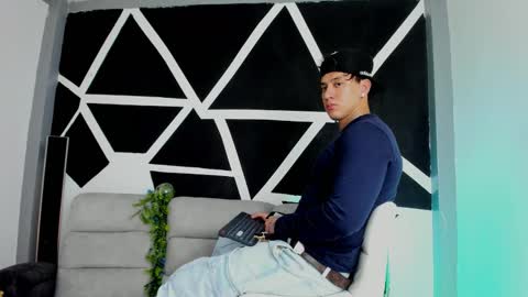 Snapshot of justinfuller_31 chatting on 8, 11, 2025 justinfuller_31 online show from 8, 11, 2025