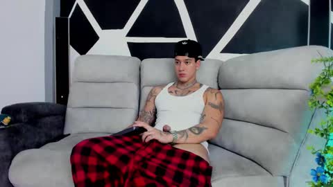 Snapshot of justinfuller_31 chatting on 8, 11, 2025 justinfuller_31 online show from 8, 11, 2025