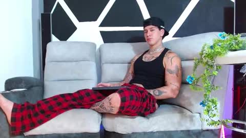 Snapshot of justinfuller_31 chatting on 22, 11, 2025 justinfuller_31 online show from 22, 11, 2025