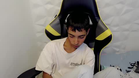 J U S T I N online show from 27, 2, 2025