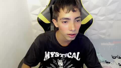 J U S T I N online show from 6, 3, 2025