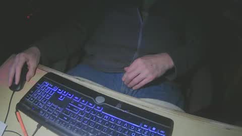 Justme39057 online show from 1, 1, 2025