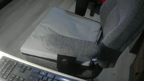 Justme39057 online show from 28, 4, 2026