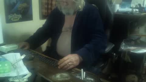 Snapshot of justmeohio chatting on 27, 10, 2025 justmeohio online show from 27, 10, 2025