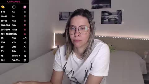 Julie online show from 10, 10, 2025