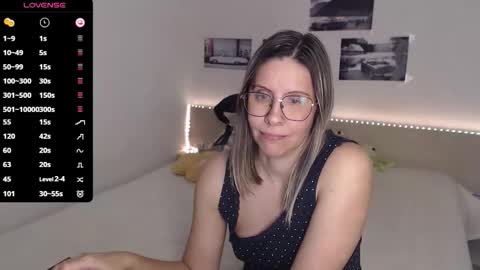 Julie online show from 14, 11, 2025