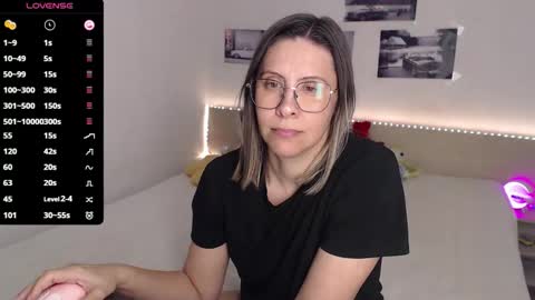 Julie online show from 23, 4, 2026