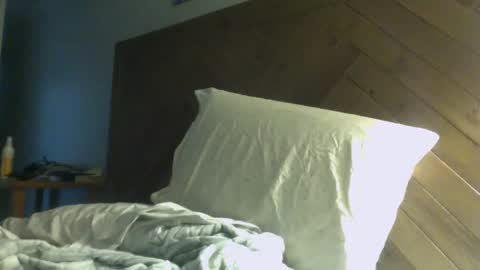 J and Sugar snap pea online show from 12, 3, 2026