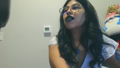 Snapshot of k1ttym3owm3ow chatting on 8, 3, 2025 k1ttym3owm3ow online show from 8, 3, 2025