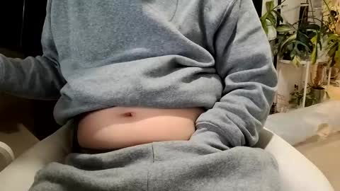 KI e697a5e69cac online show from 14, 12, 2025