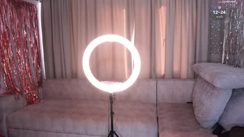 Amely online show from 10, 10, 2025