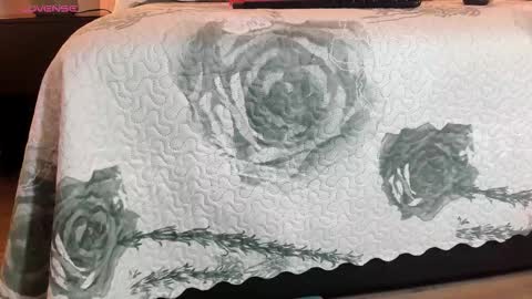 Snapshot of kaate_sweett chatting on 17, 12, 2025 kaate_sweett online show from 17, 12, 2025