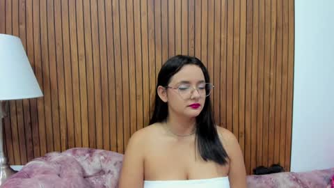 Kyelie online show from 15, 12, 2024