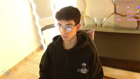 kai_tay1 online show from 24, 4, 2026