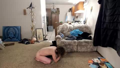 Kaiku77 online show from 4, 12, 2025