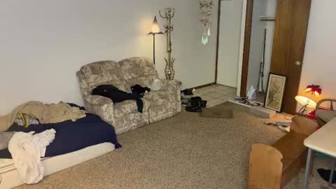 Kaiku77 online show from 4, 2, 2026