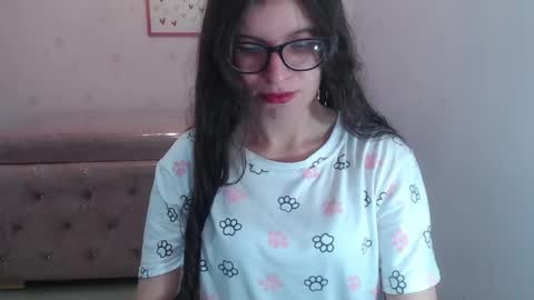 Snapshot of kailee_ch chatting on 11, 4, 2026 Kailee online show from 11, 4, 2026