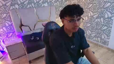 kairo_tay online show from 13, 3, 2026