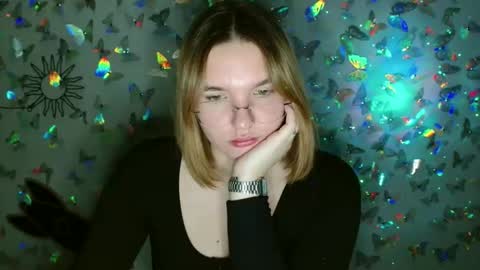 Kaitlin online show from 19, 9, 2025