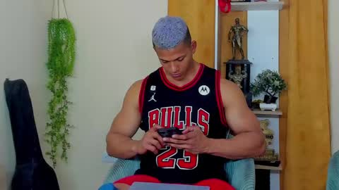 kale thomson online show from 2, 3, 2025