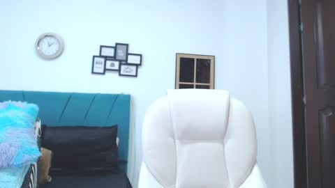 Kamilalopez online show from 26, 1, 2025