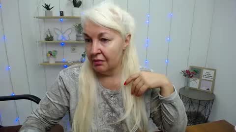 Snapshot of kamaliasim chatting on 26, 1, 2025 KamaliaSim online show from 26, 1, 2025