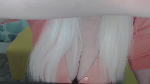 Snapshot of kamaliasim chatting on 23, 2, 2025 KamaliaSim online show from 23, 2, 2025