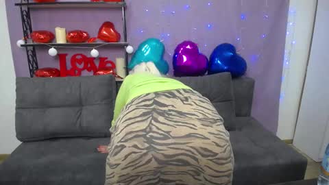 Snapshot of kamaliasim chatting on 24, 2, 2025 KamaliaSim online show from 24, 2, 2025