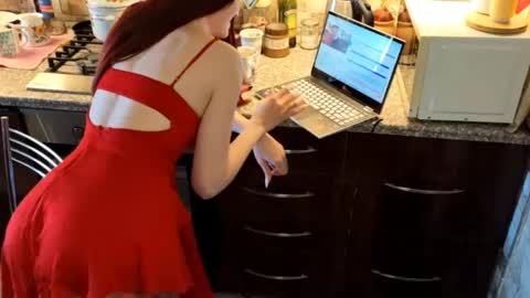 Kamila online show from 15, 4, 2026