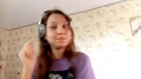 Mari  Simmons online show from 10, 9, 2025