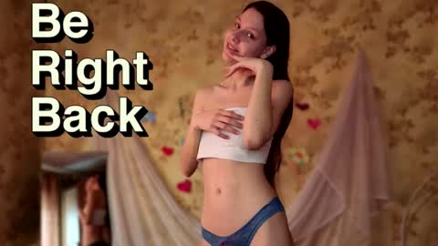 Mari  Simmons online show from 5, 3, 2026