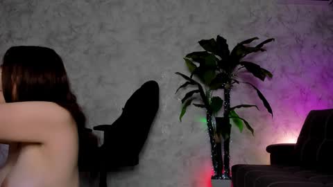 Emma online show from 1, 12, 2025