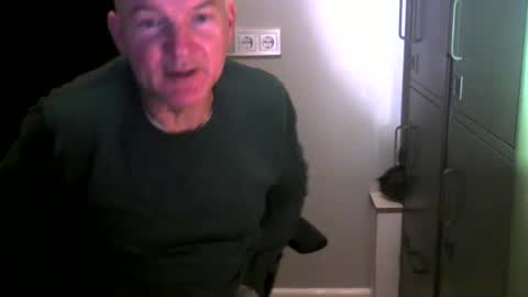 Snapshot of kapitein_rob chatting on 23, 12, 2024 Robbie online show from 23, 12, 2024