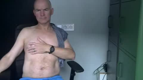 Snapshot of kapitein_rob chatting on 16, 10, 2025 Robbie online show from 16, 10, 2025