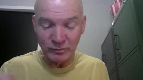 Snapshot of kapitein_rob chatting on 23, 11, 2025 Robbie online show from 23, 11, 2025