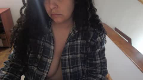 Snapshot of kara__gower chatting on 28, 1, 2025 kara online show from 28, 1, 2025