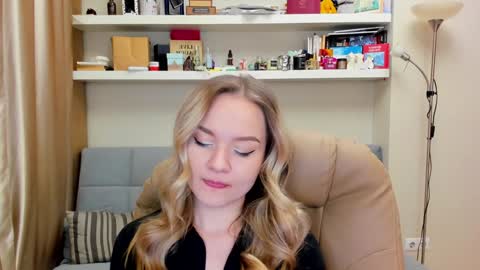 Snapshot of kara_smith_ chatting on 2, 2, 2025 Kara. Off from 15th till 24th of December online show from 2, 2, 2025