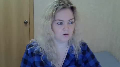 karennelsonx online show from 27, 4, 2026