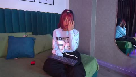 Karina online show from 12, 2, 2025