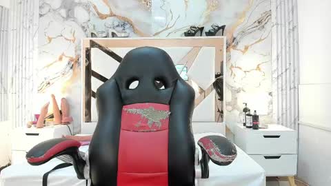 Snapshot of karina_analdeep chatting on 5, 5, 2026 Karina analDeep online show from 5, 5, 2026