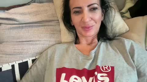 Karina online show from 31, 12, 2024