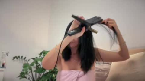 Karina online show from 31, 12, 2024