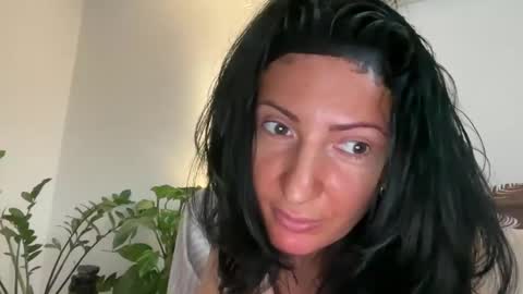 Karina online show from 8, 2, 2025