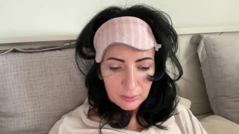 Karina online show from 16, 2, 2025