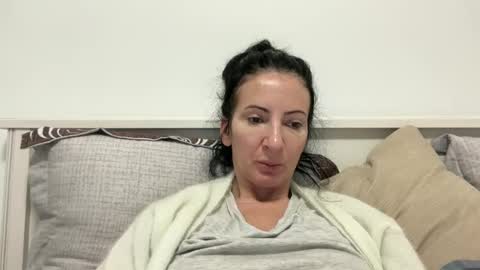 Karina online show from 18, 2, 2025